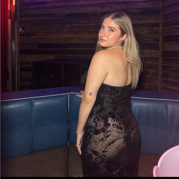 SHEIN SXY see through lace floral strapless dress - Picture 4 of 4